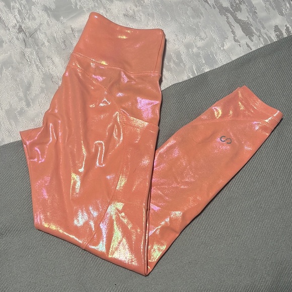 Curves and Combat boots leggings and sports bra set - Picture 2 of 3